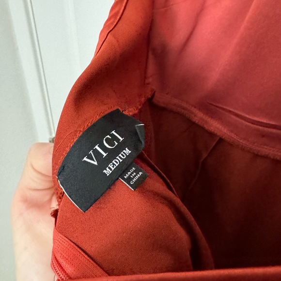 VICI DRESS NEW SIZE MEDIUM rust/burnt orange mini dress halter satin - Picture 4 of 6